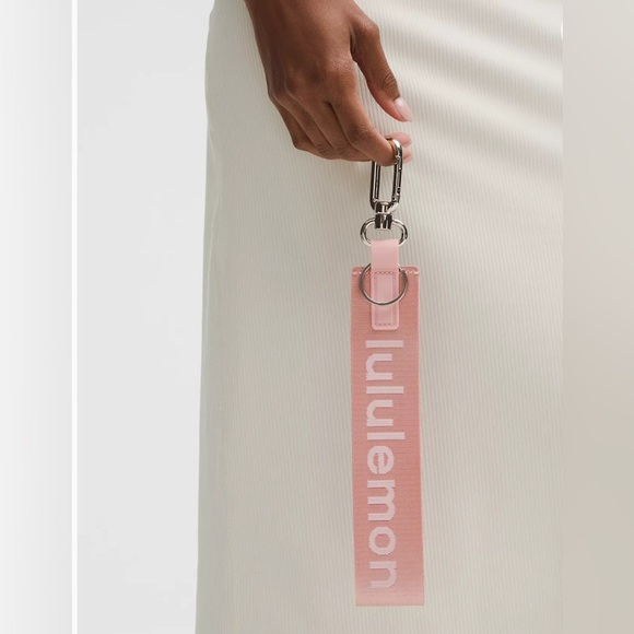 Lululemon Never Lost Keychain | Light Pink - Picture 5 of 7